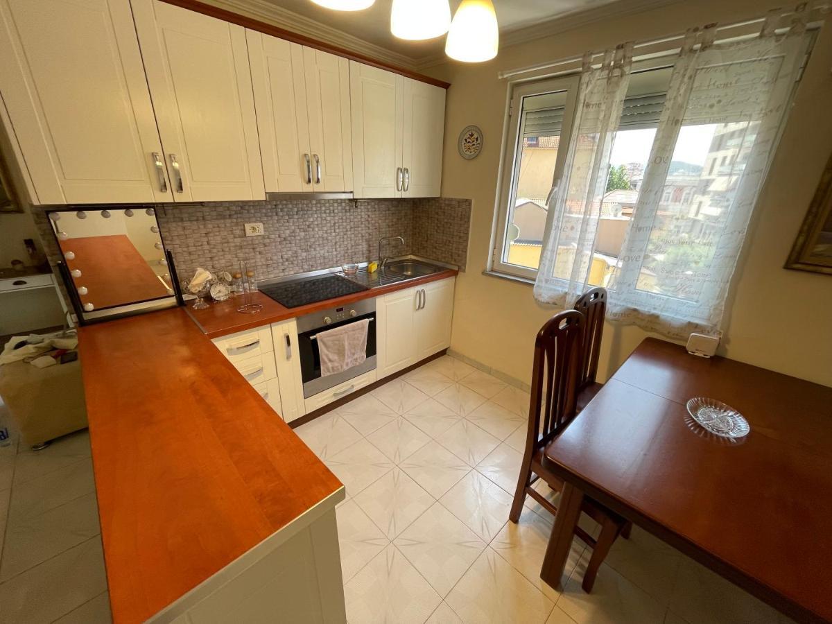 Tirana Flora Center Apartment Екстер'єр фото