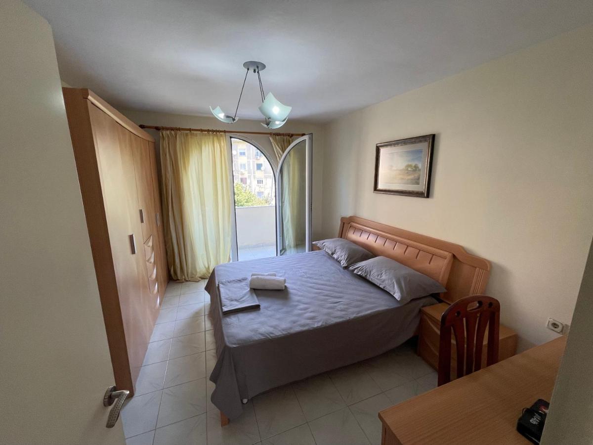 Tirana Flora Center Apartment Екстер'єр фото