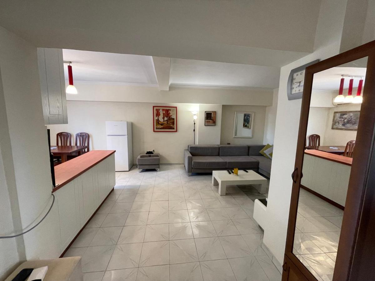 Tirana Flora Center Apartment Екстер'єр фото